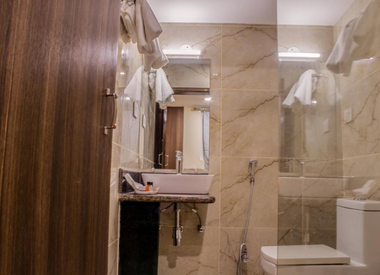 Lav Kush International Hotel Varanasi Exterior photo