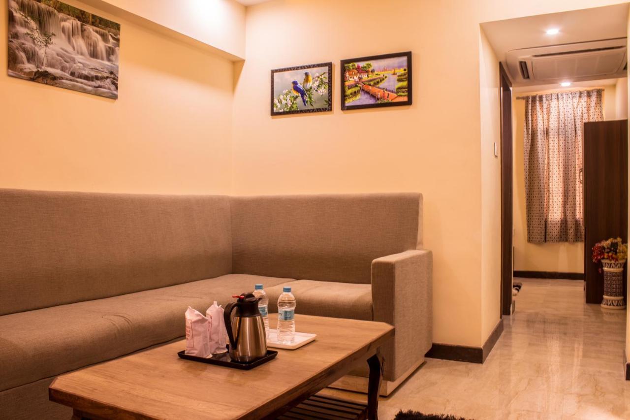 Lav Kush International Hotel Varanasi Exterior photo