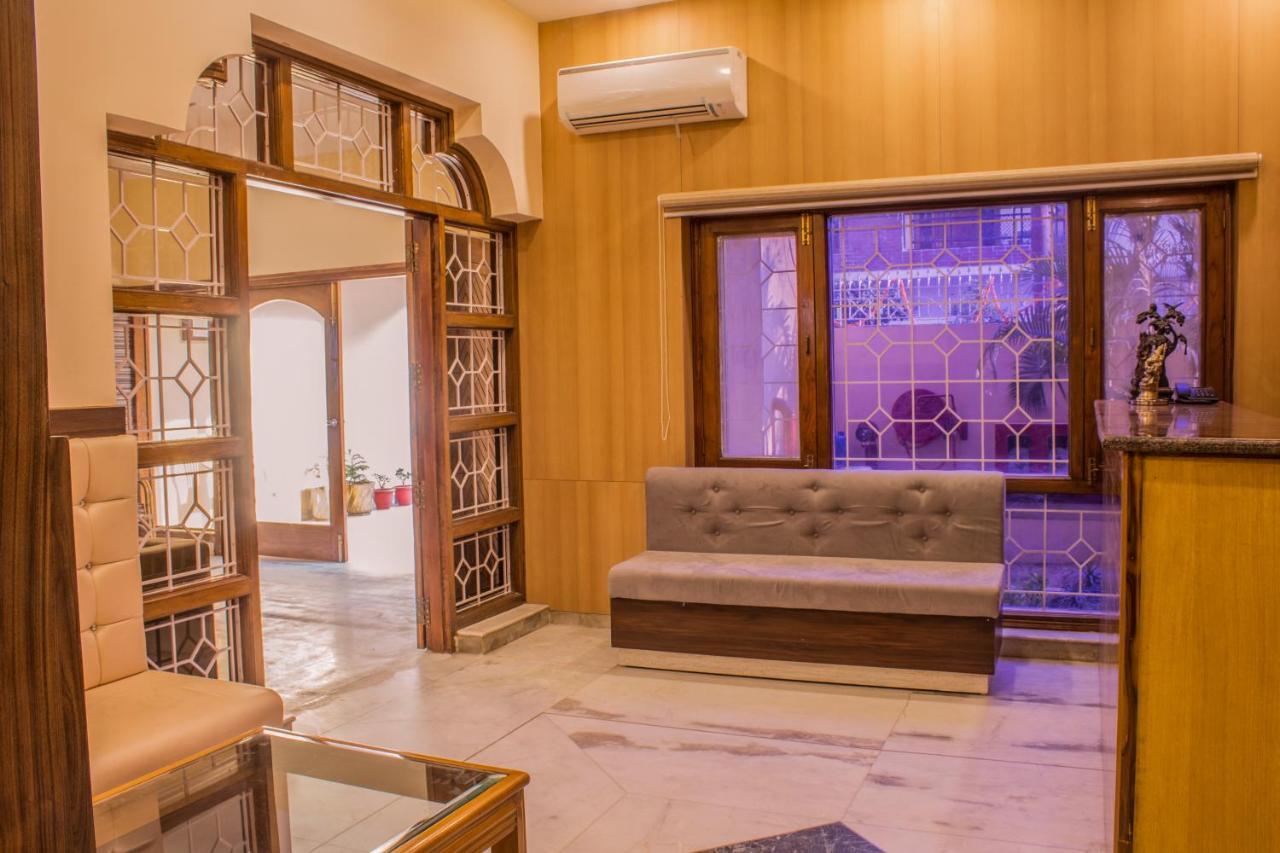 Lav Kush International Hotel Varanasi Exterior photo